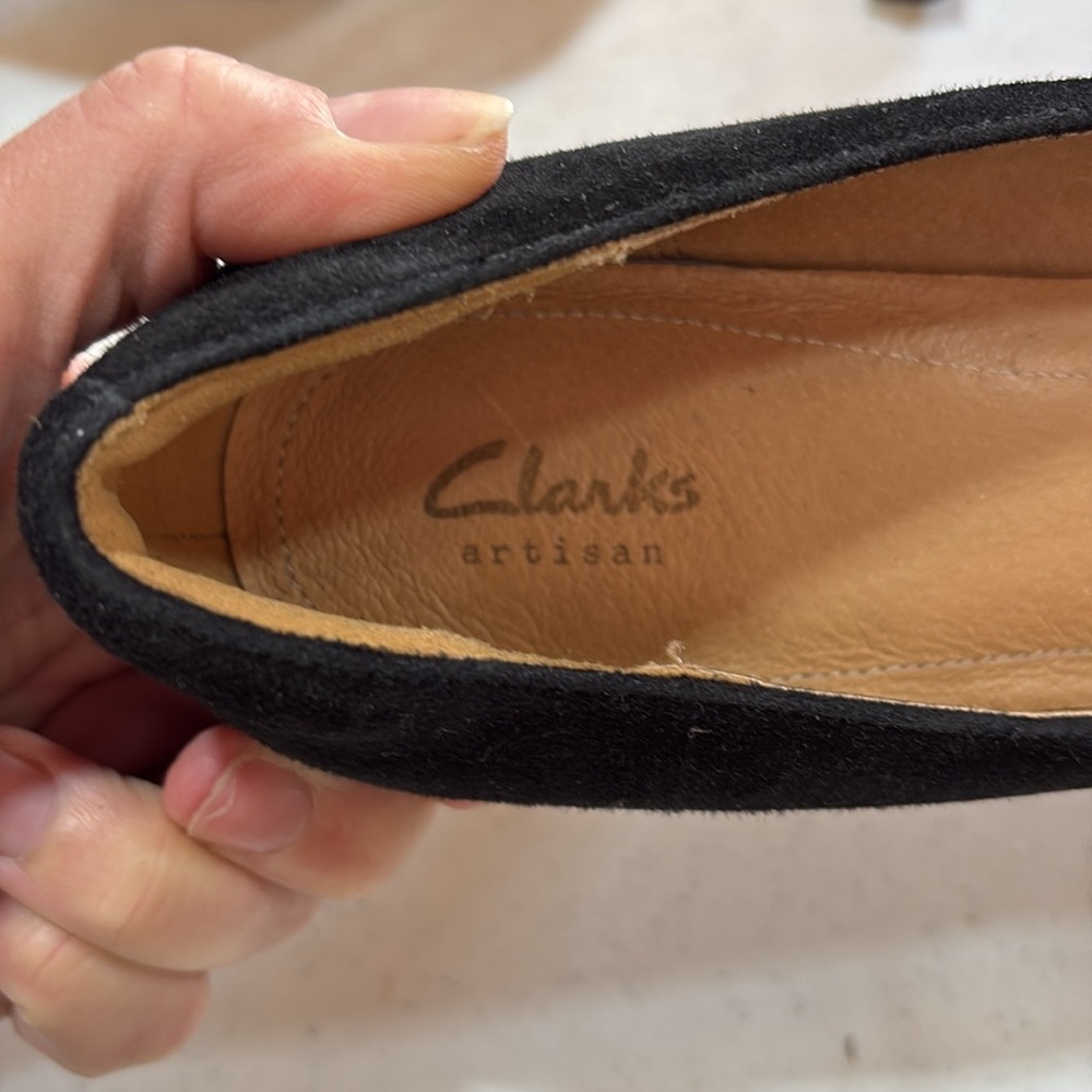 Clark’s black suede heels - Picture 4 of 6